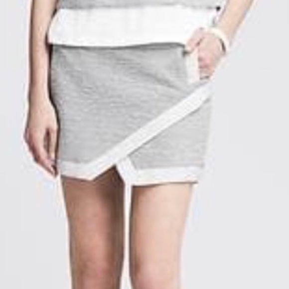 Banana Republic Dresses & Skirts - Banana Republic Square Textured Skirt 2P // 1160